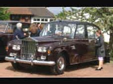 ఎలిజబెత్ రాణి కారులో పెళ్లికి వచ్చిన యువరాణి కేథరీన్