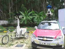 'స్ట్రీట్ వ్యూ' చిత్రాల కోసం బెంగుళూరు రోడ్లపై సంచరిస్తున్న గూగుల్