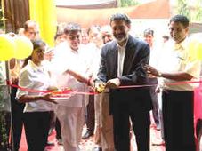 2013-14 నాటికి లక్ష సెకండ్ హ్యాండ్ కార్లను విక్రయిస్తాం: మహీంద్రా