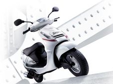 స్కూటర్ సెగ్మెంట్లో అవకాశాలపై ఎమ్ & ఎమ్ భారీ ఆశలు
