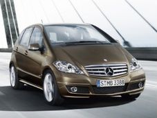 కాంపాక్ట్ కార్లను విడుదల చేయనున్న మెర్సిడెస్ బెంజ్
