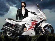 కరిజ్మా జెడ్ఎమ్ఆర్: నిజంగా ఓ హీరో బైక్..