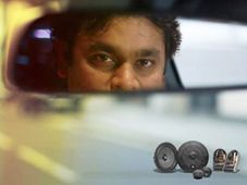 భారత్‌‌లోకి ప్రవేశించిన హర్మన్: ఏ.ఆర్. రెహమాన్‌తో దోస్తీ..!