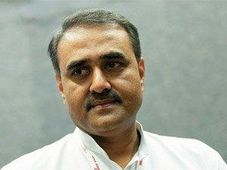 డీజిల్ వాహనాలపై ఎక్కువ ఎక్సైజ్ పన్ను వద్దు: పటేల్