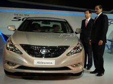 సరికొత్త 2012 సొనాటాను విడుదల చేసిన హ్యుందాయ్