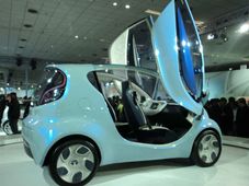 ఢిల్లీ ఆటో ఎక్స్‌పోలో హల్ చల్ చేసిన టాటా పిక్సెల్