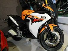 ఆటో ఎక్స్‌పో 2012: హోండా సిబిఆర్ 150ఆర్‌ ఆవిష్కరణ