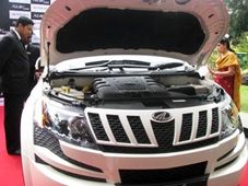 మహీంద్రా ఎక్స్‌యూవీ500 భేష్.. అయినా లాభాలు మటాష్..