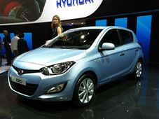 జనీవాలో ఐ20 ఫ్లూయిడిక్‌ను విడుదల చేసిన హ్యుందాయ్