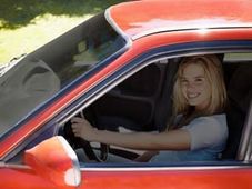 నల్లటి అద్దాల వెనుక దాగి ఉన్న ప్రమాదమేంటో తెలుసా..?