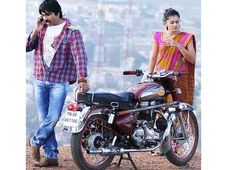 దరువు సినిమాలో రవితేజ ఉపయోగించిన బైక్‌లు, కార్లు