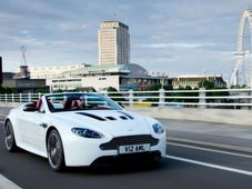 వి12 వ్యాంటేజ్ రోడ్‌స్టర్‌ను విడుదల చేసిన ఆస్టన్ మార్టిన్