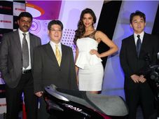 యమహా స్కూటర్స్ బ్రాండ్ అంబాసిడర్‌దా దీపికా పడుకునే