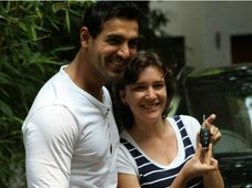 మరదలికి ఆడి క్యూ3 కారుని కానుకగా ఇచ్చిన జాన్ అబ్రహామ్