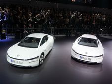 జెనీవాలో ప్రొడక్షన్ వెర్షన్ ఫోక్స్‌వ్యాగన్ ఎక్స్ఎల్1 విడుదల