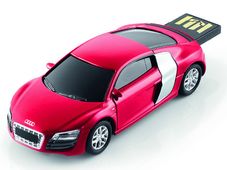 భారత్‌లో ఆడి ఆర్8 వి10 పెన్‌డ్రైవ్ విడుదల