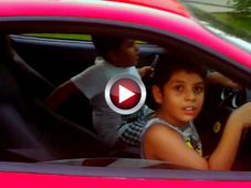 ఫెరారీ కారు నడిపిన 9 ఏళ్ల బాలుడు, తండ్రిపై కేసు