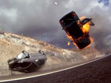 ఫాస్ట్ అండ్ ఫ్యూరియస్ 6లో వళ్లు గగుర్పొడిచే కార్ యాక్సిడెంట్స్!