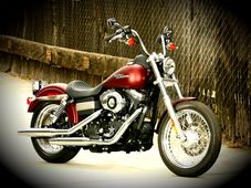 తొలి బైక్ కొన్న తక్షణమే ప్రాణాలు వదిలిన వ్యక్తి