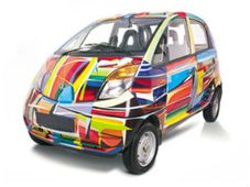 వేలంలో రూ.13 లక్షల వెల పలికిన ఆర్ట్ టాటా నానో