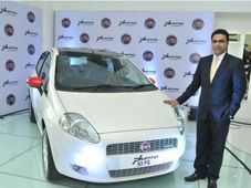 లిమిటెడ్ ఎడిషన్ ఫియట్ పుంటో స్పోర్ట్ 2013 విడుదల