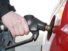 రూపాయి ఎఫెక్ట్: భారీగా పెరగనున్న డీజిల్ ధర!