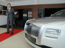 భారత్‌‌లో నాలుగో షోరూమ్‌ను ప్రారంభించిన రోల్స్ రాయిస్