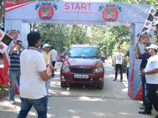 వీకెండ్ ర్యాలీలో 25.89 kmpl మైలేజీనిచ్చిన మహీంద్రా క్వాంటో