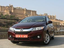 2014 హోండా సిటీ రివ్యూ: టెస్ట్ డ్రైవ్ రిపోర్ట్, ఫీచర్స్, స్పెసిఫికేషన్స్