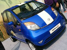 టెస్టింగ్ దశలో కెమెరాకు చిక్కిన 'టాటా నానో ప్లస్'