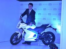 భారత మార్కెట్లోకి ప్రవేశించిన జపనీస్ 'టెర్రా మోటార్స్'