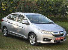 సిటీ సెడాన్‌తో అద్భుతాలు సృష్టిస్తున్న హోండా కార్స్