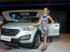 ఆటో ఎక్స్‌పో 2014: అప్‌గ్రేడెడ్ హ్యుందాయ్ శాంటాఫే విడుదల