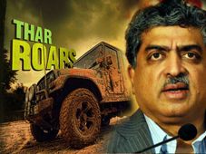 నందన్ నీలేకని.. ఎవరితను, ఎందుకు రాజకీయాల్లోకి వస్తున్నారు?