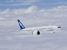 హైదరాబాద్‌ నుంచి లండన్‌కు బోయింగ్‌ 787 డ్రీమ్‌లైనర్ విమానం