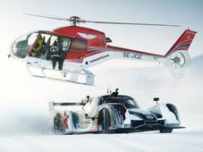 నేటి ఫేస్‌బుక్ వీడియో: మంచుపై మహా డ్రిఫ్టింగ్!