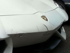 ఫేస్‌బుక్ వీడియో: ఖరీదైన కార్లను వాలెట్ పార్కింగ్ ఇస్తే..