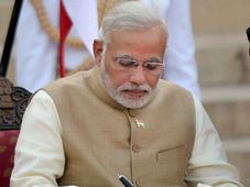 డిసెంబర్ 2014 వరకు ఎక్సైజ్ డ్యూటీ కట్ కొనసాగింపు