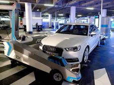 రోబోలతో వాలెట్ పార్కింగ్; జర్మనీలో ప్రయోగాత్మకంగా ప్రారంభం