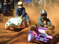 వీడియో: ఫన్నీయెస్ట్ ఎక్స్‌ట్రీమ్ స్పోర్ట్