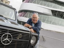 ప్రేమ కోసం 26 ఏళ్లు అడ్వెంచరస్ వరల్డ్ టూర్ చేసిన తాత