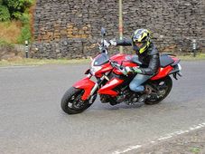 బెనెల్లీ బిఎన్600ఐ టెస్ట్ రైడ్ రివ్యూ; మరో ఇటాలియన్ బీస్ట్