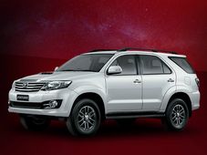 కొత్త ఫార్చ్యూనర్‌లో ఇన్నోవా ఇంజన్‌ను అమర్చిన టొయోటా