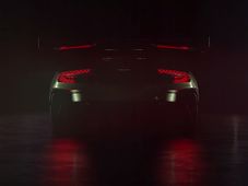 ఆస్టన్ మార్టిన్ వల్కన్ టీజర్ వీడియో