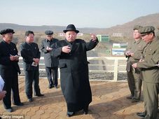 అణు పరీక్షలు ఆపమంటూ దక్షిణ కొరియా మరియు అమెరికాలకు వార్నింగ్