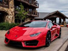 ల్యాంబోర్గిని నడపడమే మీ కోరికా...? అయితే ఓ సారి ఈ హోటల్లో స్టే చేయండి