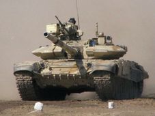 దేశరక్షణ కోసం ఇండియన్ మిలిటరీలో ఉన్న శక్తవంతమైన యుద్ద వాహనాలు