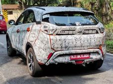 స్పై పిక్స్: కొత్త ఇంటీరియర్ ఫీచర్లతో పరీక్షలకొచ్చిన నెక్సాన్