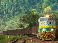 ప్రపంచంలోనే అత్యంత పొడవైన టాప్ 10 రైళ్లు