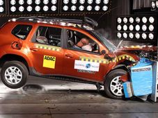 రెనో డస్టర్‌ను ఎగబడి కొంటున్నారా...? ఇది తెలిస్తే ఖచ్చితంగా మానేస్తారు!